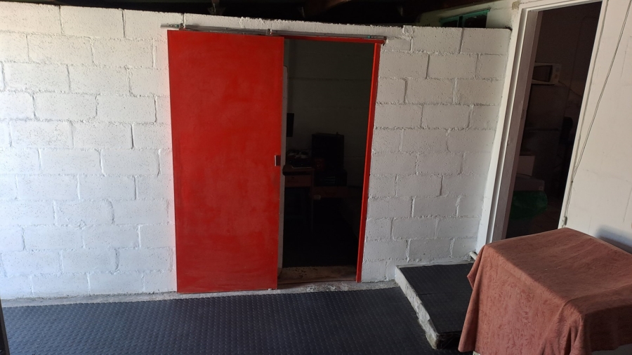 1 Bedroom Property for Sale in Kleinvlei Western Cape